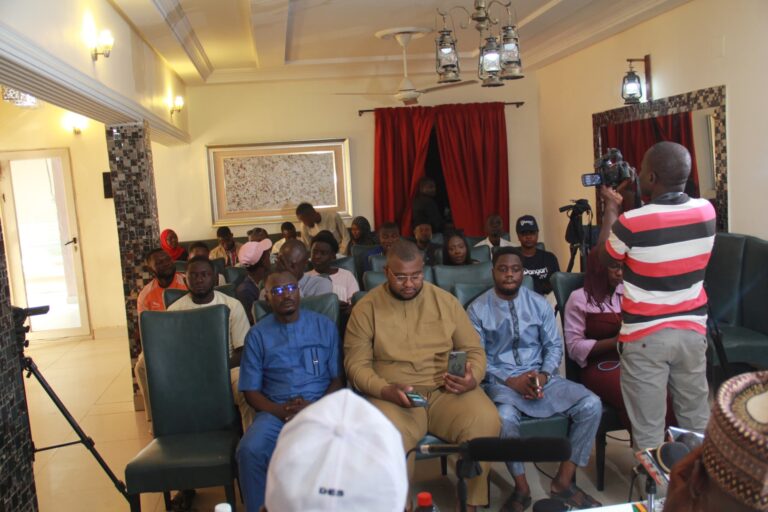 21550abe-2083-4ba4-9ecb-309cd24d5e66