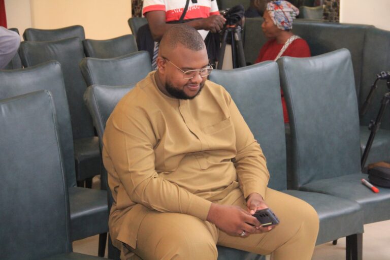 a5e51b0c-2cc1-4d2e-bb78-863c1c9175a6