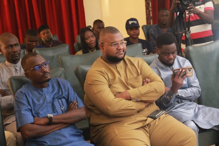 b402f1fa-9cb7-447d-a566-aaeb3273842b