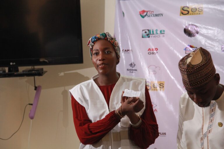 d79c2936-faa2-40d2-8b24-ee2d513fa0cc